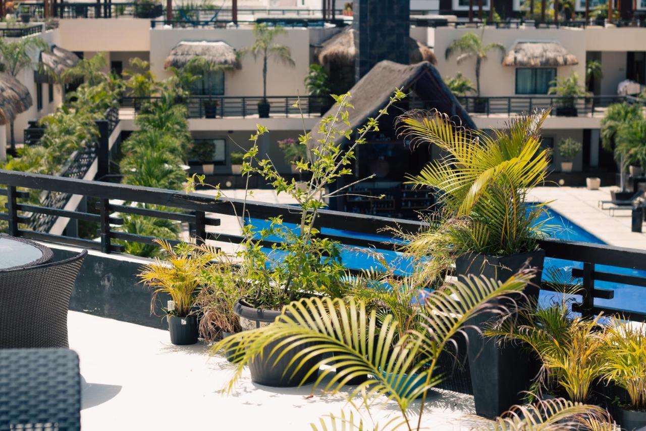 Aldea Thai Beachfront Condos Playa del Carmen Exterior photo