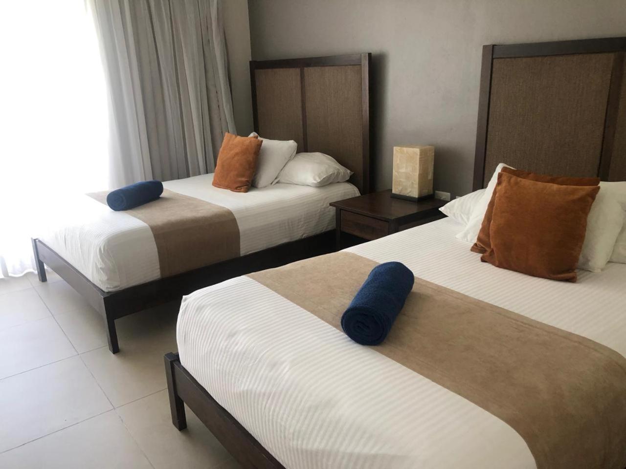 Aldea Thai Beachfront Condos Playa del Carmen Exterior photo